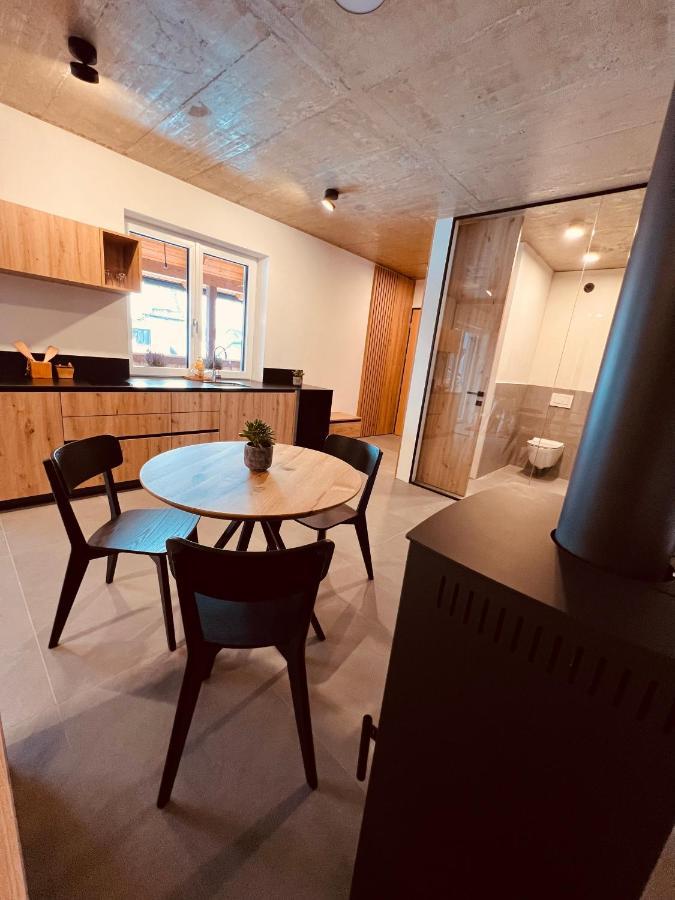 Holiday House Smuc كْرانْيِسكا غورا المظهر الخارجي الصورة