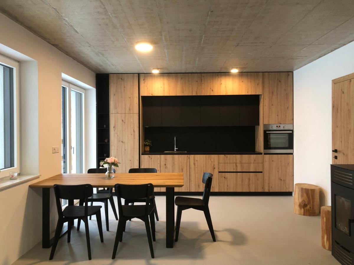Holiday House Smuc كْرانْيِسكا غورا المظهر الخارجي الصورة
