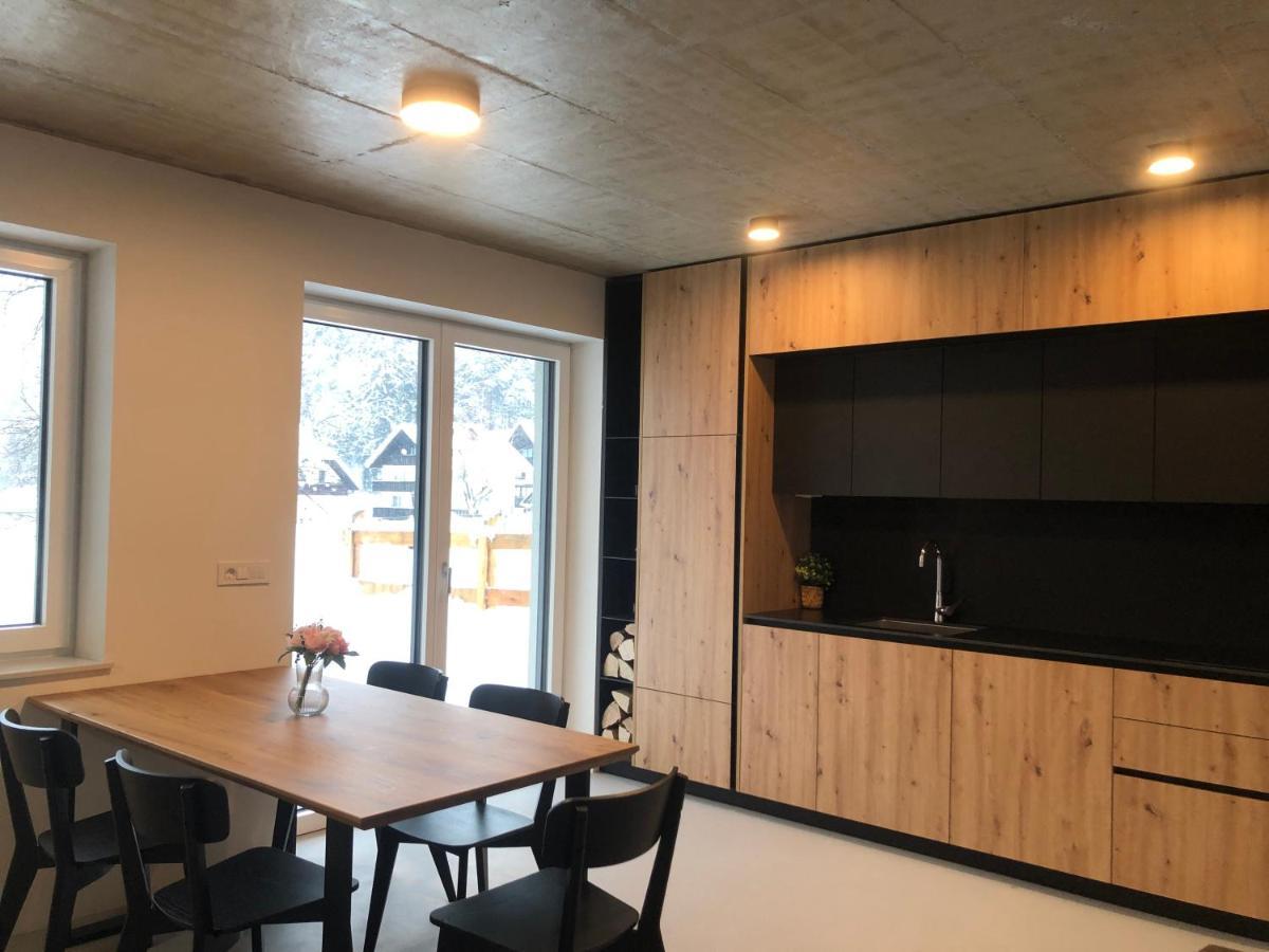 Holiday House Smuc كْرانْيِسكا غورا المظهر الخارجي الصورة